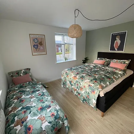 Apartment 5 Minute Walk To Lego House - 50m2 Cozy Apartment- D Unit